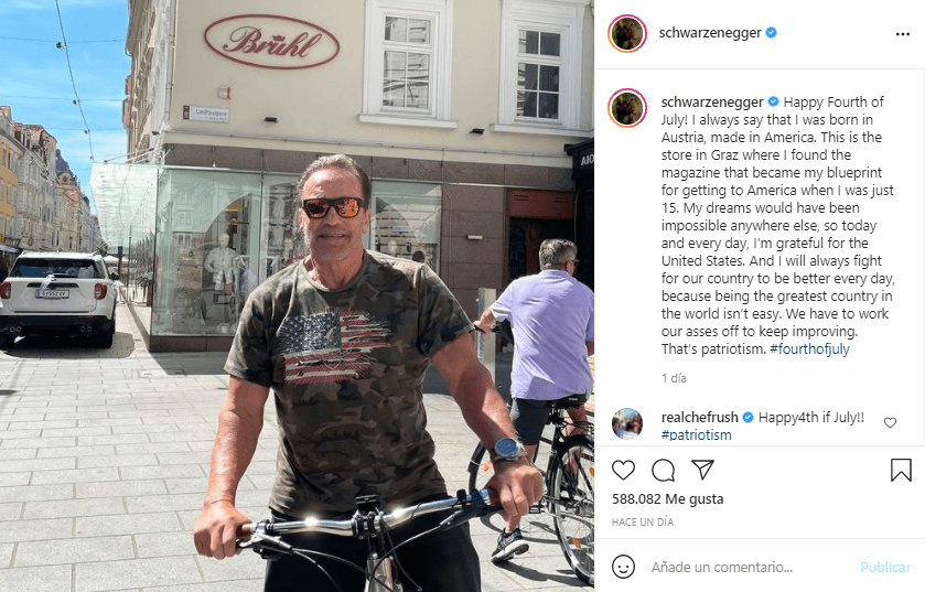 Arnold Schwarzenegger, actor y ex gobernador de California, pedaleó durante el Día de la Independencia.