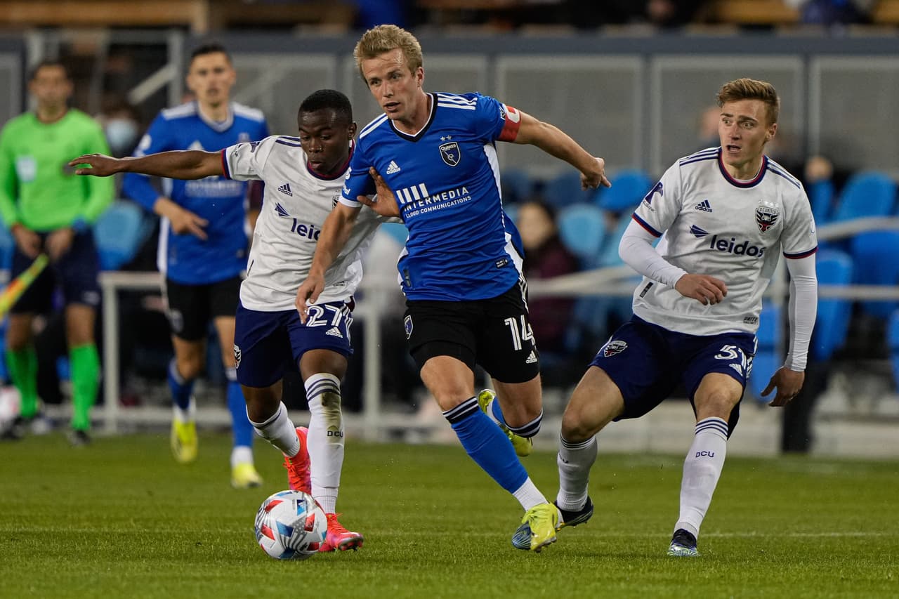 Jackson Yueill lidera un centro del campo que eleva a San Jose Earthquakes.
<br>