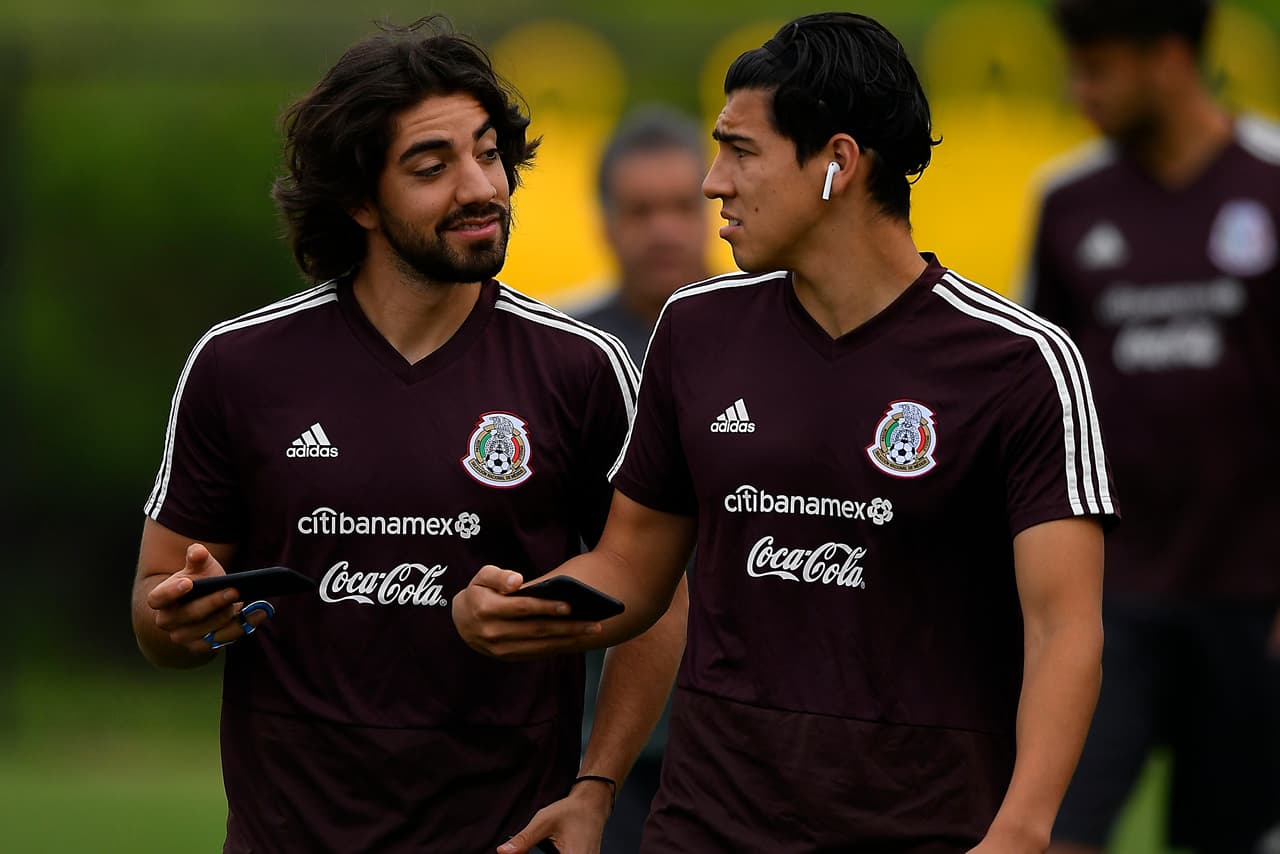Los integrantes de la Selección Mexicana de fútbol se entrenaron, en medio de una intensa humedad en el ambiente, en las instalaciones del club de la MLS Houston Dynamo de cara a lo que será su importante duelo de los Cuartos de Final de la Copa Oro 2019, que se llevará a cabo este sábado ante Costa Rica. El trabajo duro y el buen ambiente imperaron durante la práctica del Tri.