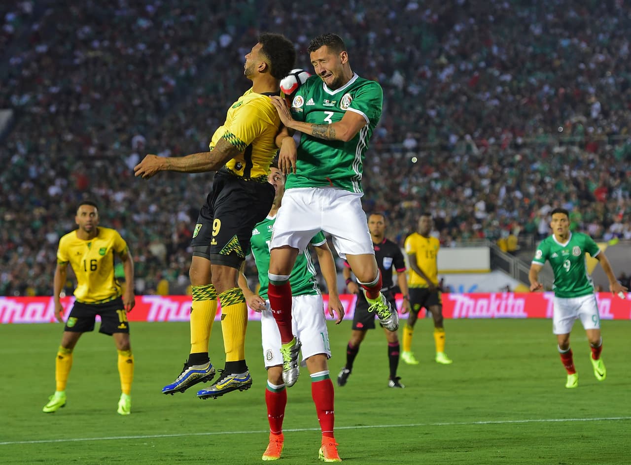 Yasser Corona, México. Calificación Promedio: 81.