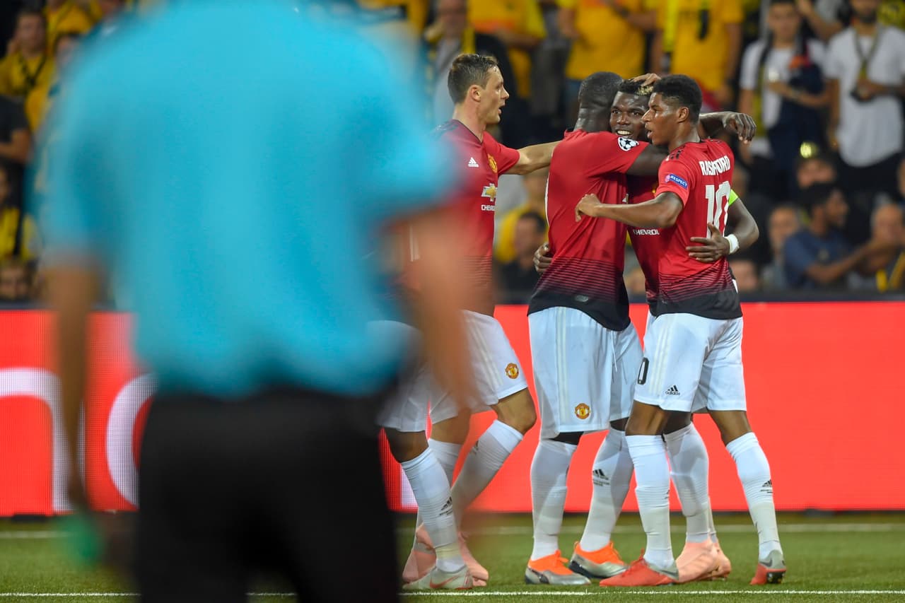 El primer gol del partido lo puso Pogba al minuto 35 a pase de Fred.