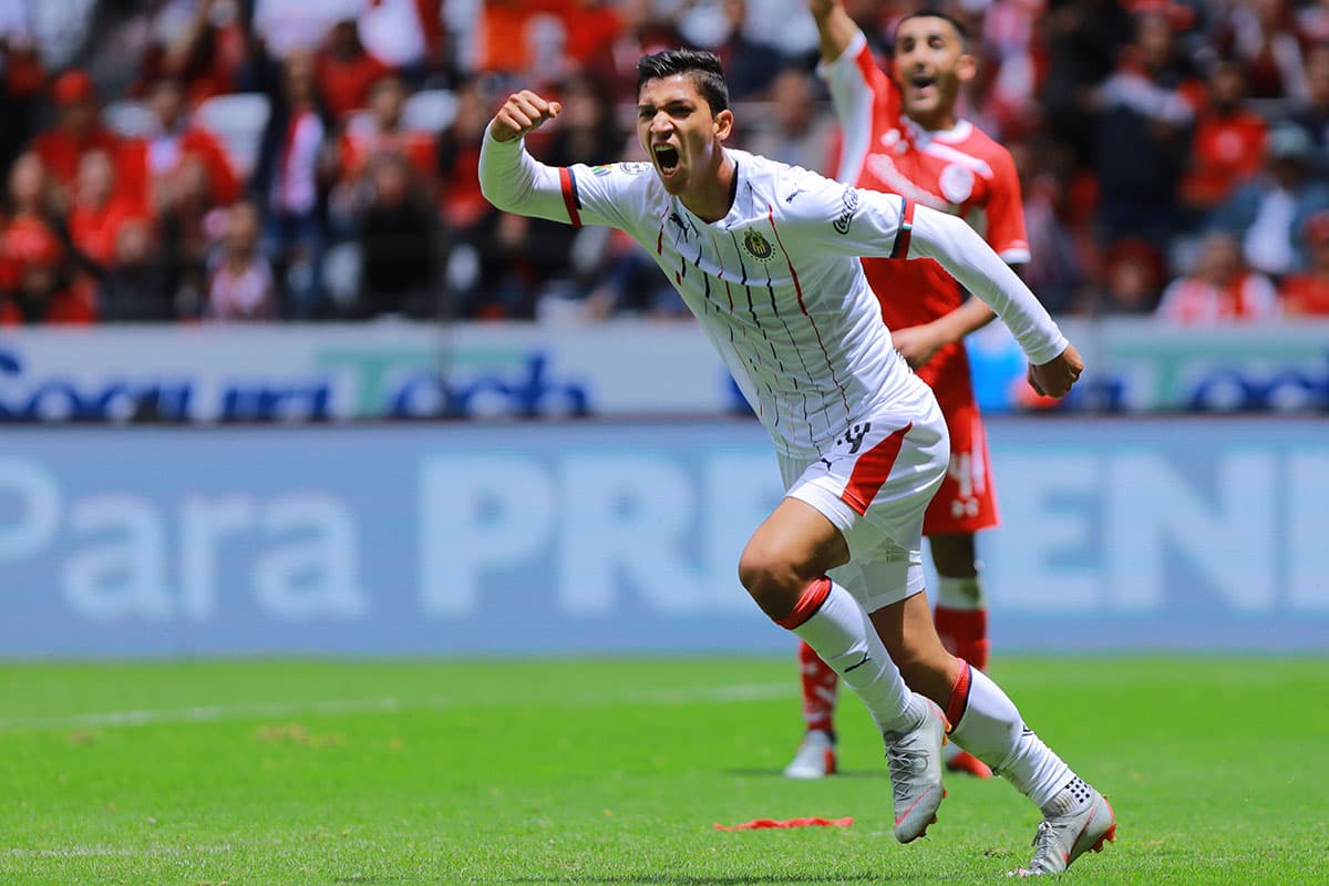 Ángel Zaldívar cortó una larga racha sin anotar goles, que estaba vigente desde el 24 de agosto de 2017 en el empate 1-1 contra Santos Laguna.