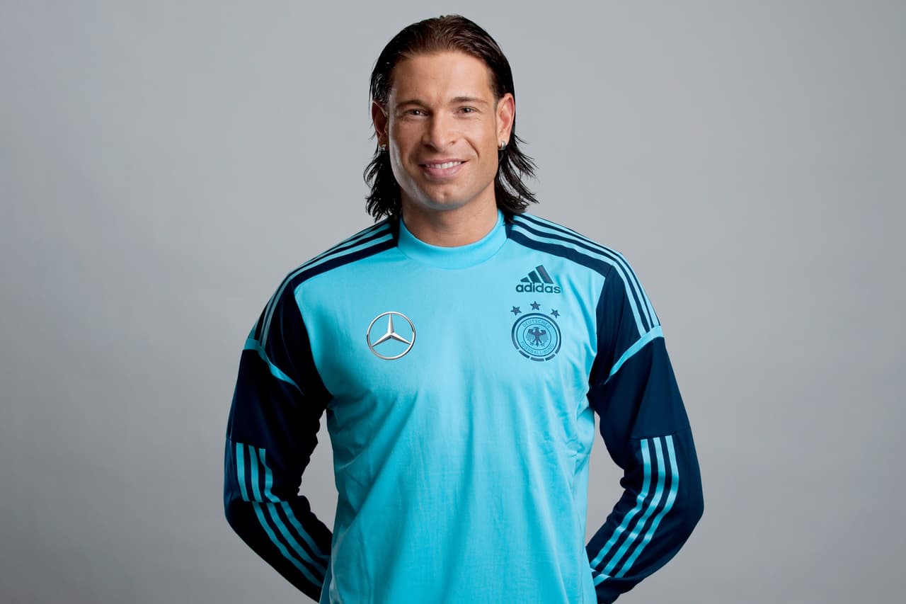 Siempre fue temperamental, pero sus siete buenas temporadas con el Werder Bremen le ganaron su primera convocatoria con Alemania en el 2008.