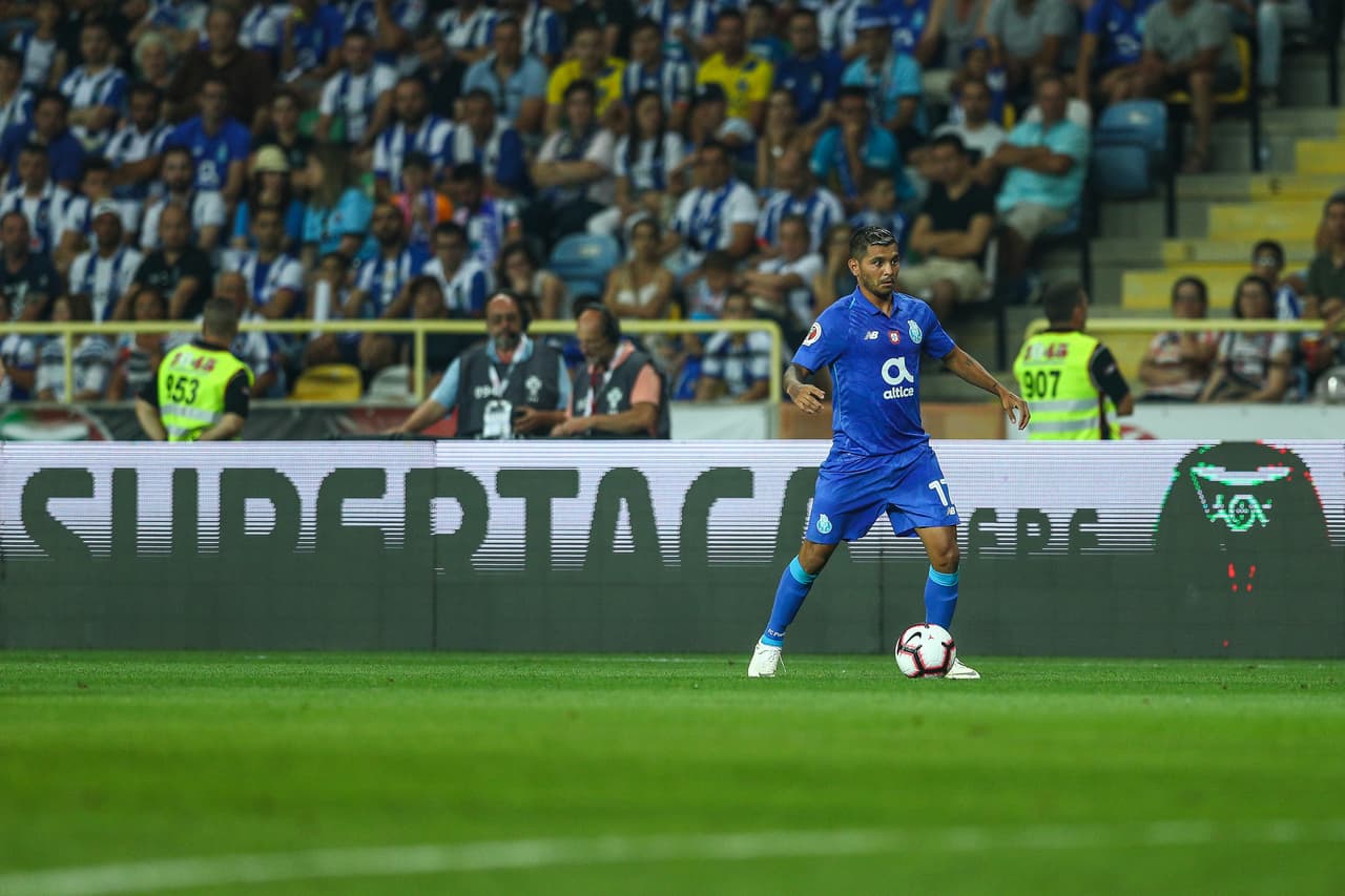 <b>Jesús Corona: </b>luego de ser convocado por el Tri, el 'Tecatito' regresó al F.C. Porto y podría participar este viernes del juego de la Taça de Portugal ante Vila Real.