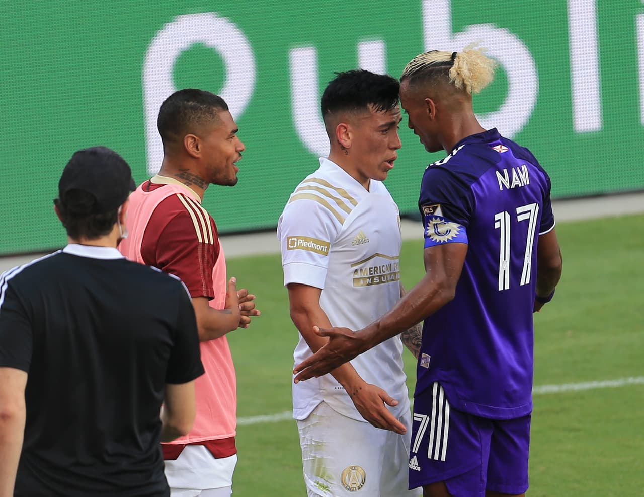 Como suele ocurrir, el partido fue caliente y disputado.