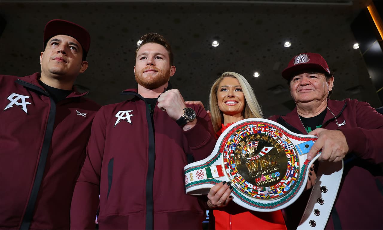 Al son del "México lindo y querido", Saúl 'Canelo' Álvarez y Gennady 'GGG' Golovkin hicieron acto de presencia en el lobby del MGM Grand de Las Vegas. El mexicano gañó la primera batalla gracias a sus fans.