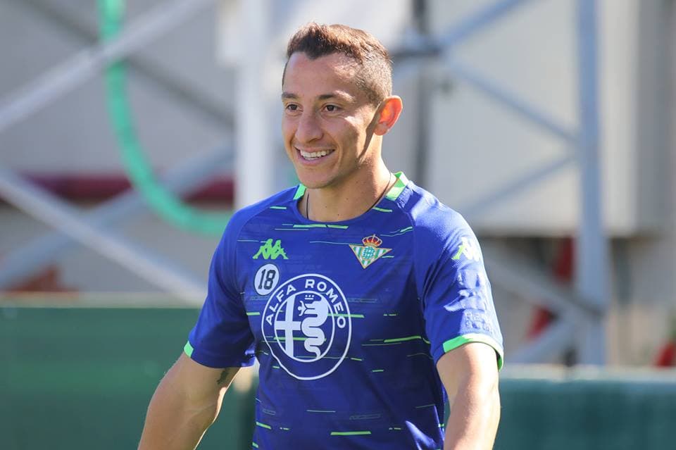 Andrés Guardado: el experimentado mediocampista tiene más segura su participación para una temorada complicada.