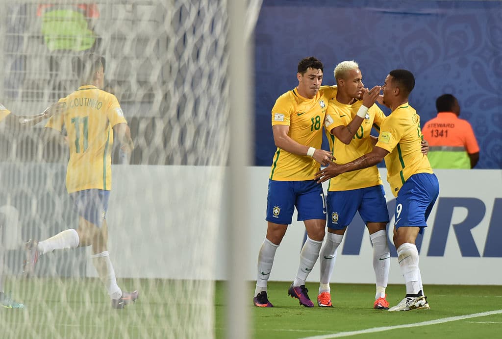 Neymar condujo a Brasil a la victoria.