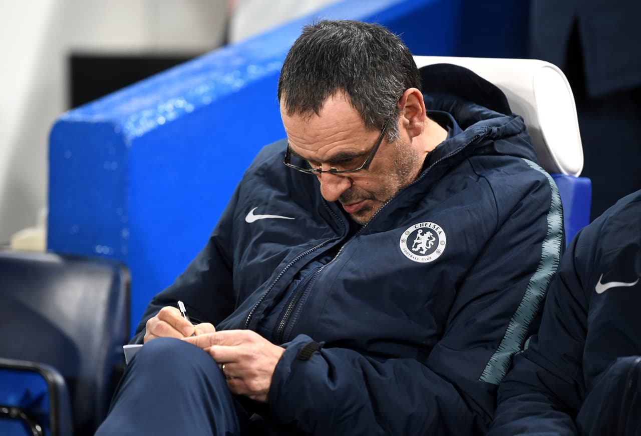 Maurizio Sarri, técnico de Chelsea, vivió con intensidad el duelo de ida de Octavos de Final contra Dinamo Kiev en la Europa League, que luce como su salvación en una temporada difícil para su equipo.