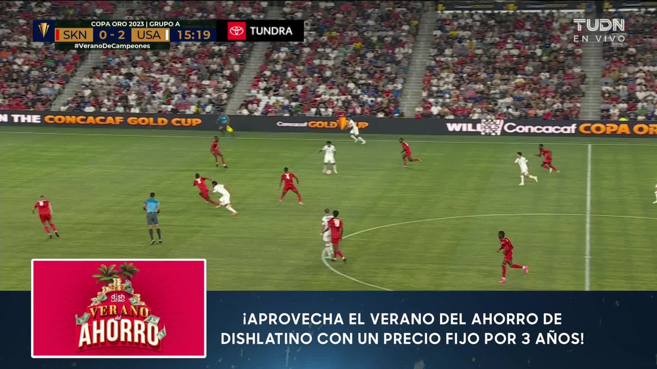 ¡GOL!  anota para Estados Unidos. Jesús Ferreira