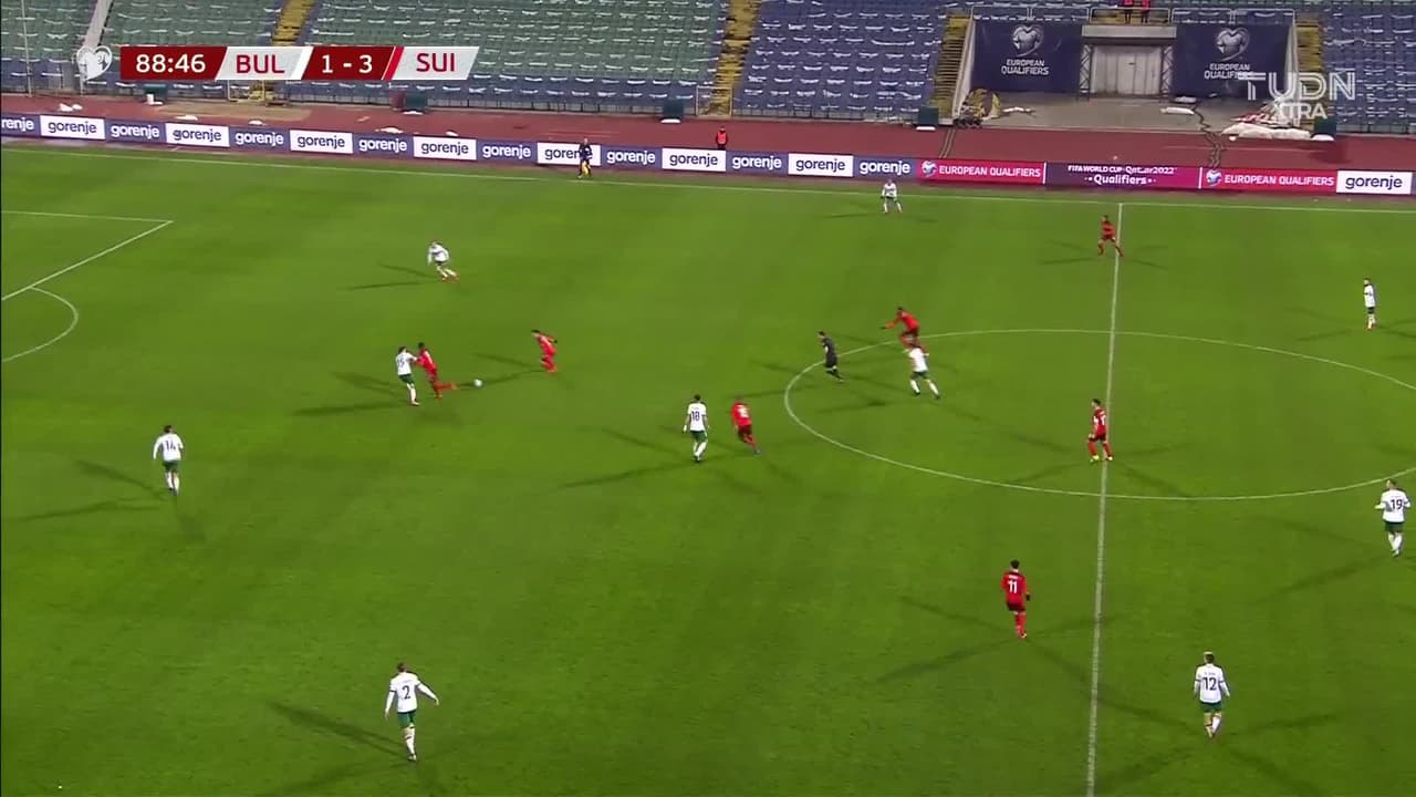 ¡TIRO ATAJADO! disparo por Djibril Sow.