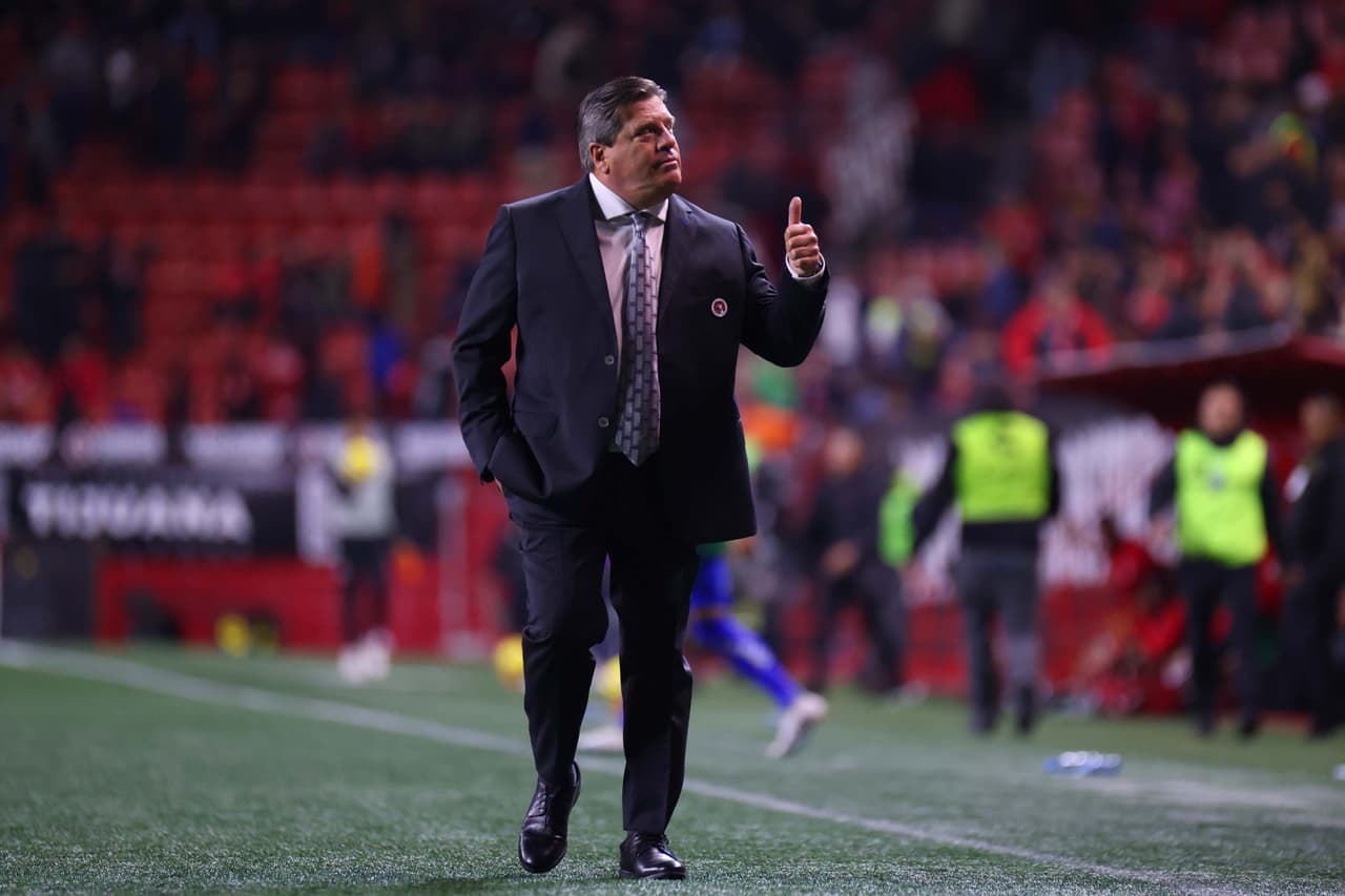 Piojo Herrera podría volver a dirigir en la Liga MX