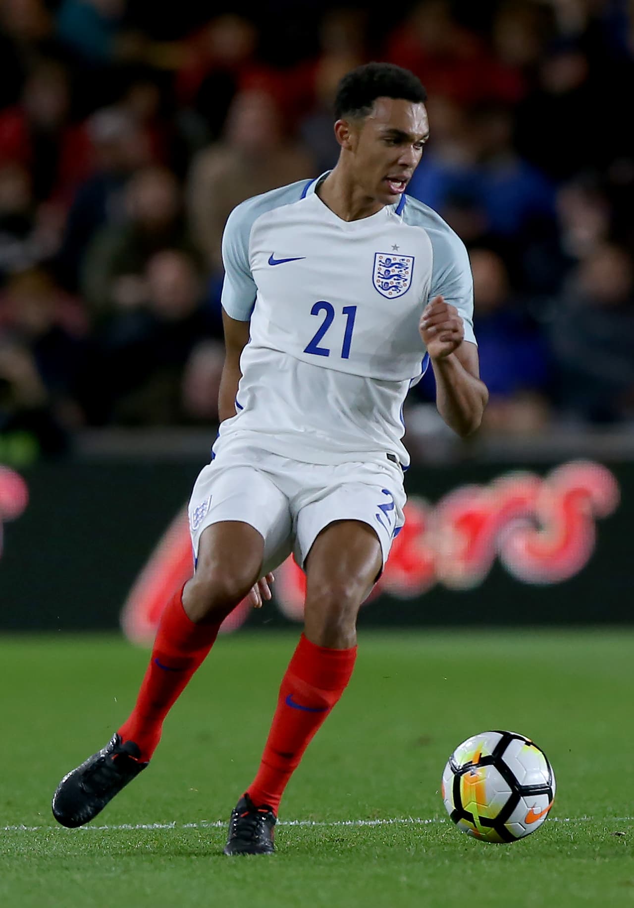 <b>Trent Alexander-Arnold </b>(Defensa / Liveprool F.C.).