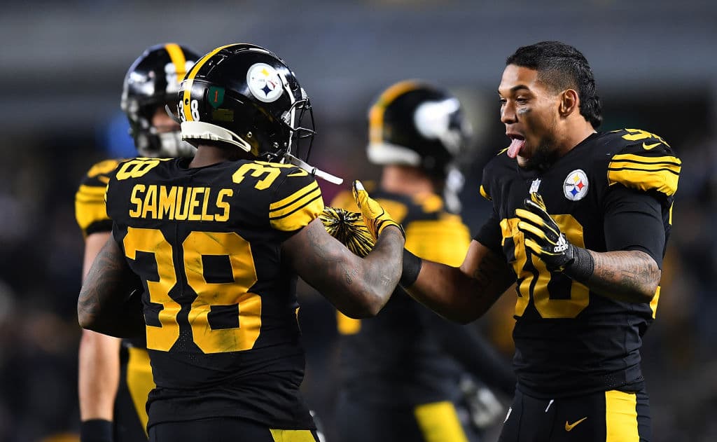 Para culminar una noche gloriosa, Roethlisberger se conectó con el novato Jaylen Samuels en pase de 6 yardas para darle la puntilla a Carolina, en el último cuarto y poner en 52-14 el marcador.