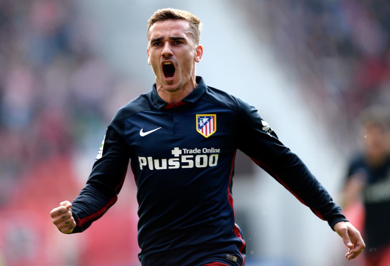 Antoine Griezmann es uno de los futbolistas que mejor estado de forma han demostrado este año y ha tenido una espléndida temporada con el Atlético de Madrid donde es máxima figura y está en la final de la Champions. Si el francés corona su 2016 con la Orejona y una gran Eurocopa estará todavía más cotizado que hoy en día que declaró tener ofertas de los grandes. Se especula que uno de ellos es el Manchester United a petición de Mourinho.