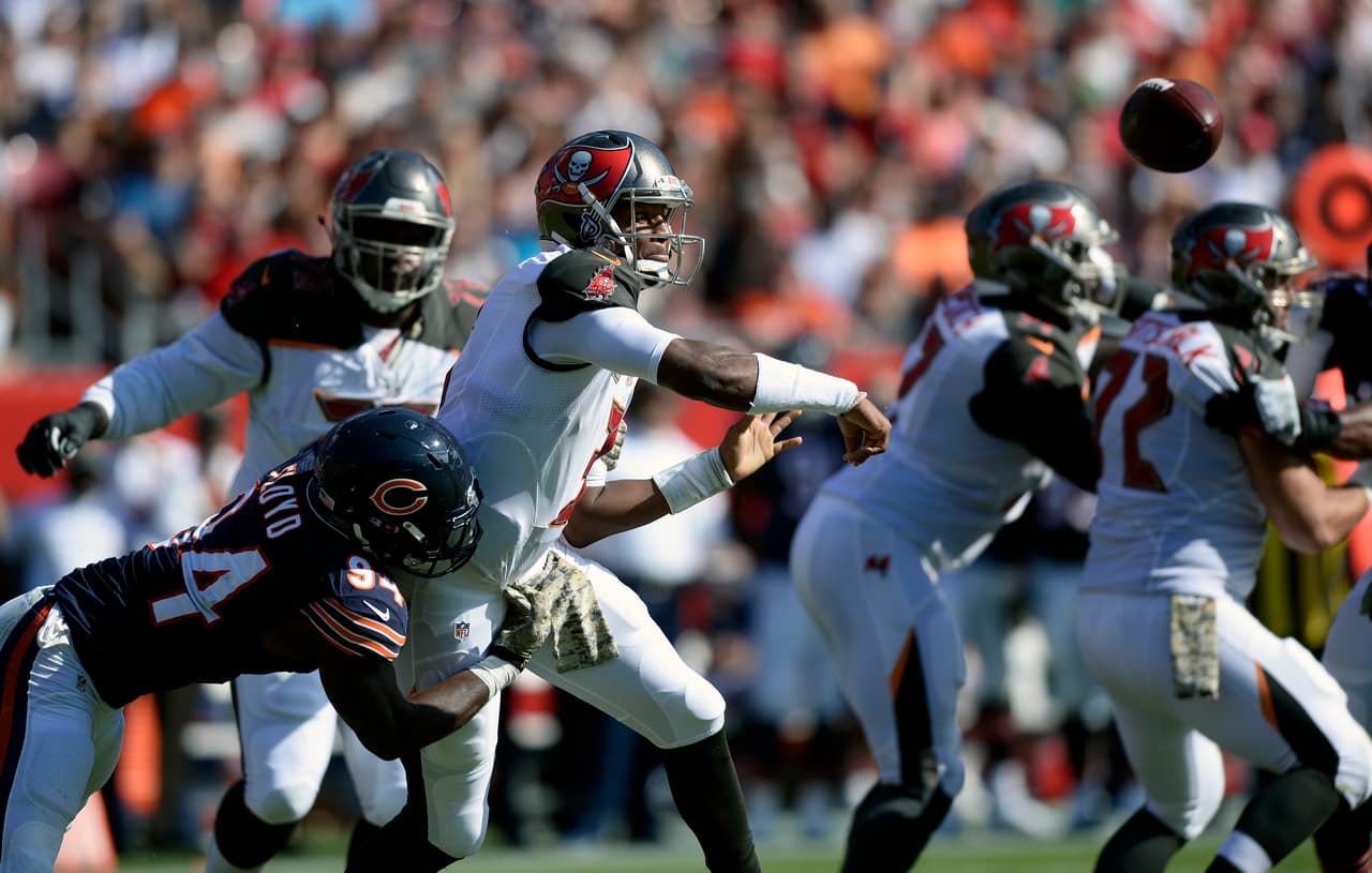 Otro QB que tuvo buenos números en la semana, fue Jameis Winston de los 'Bucs'.