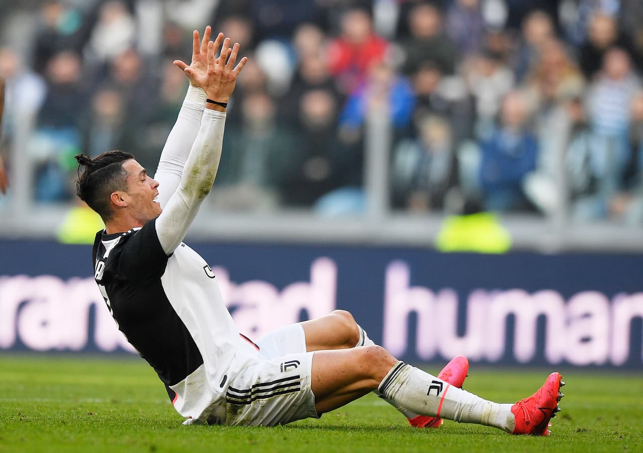 De la mano de Cristiano Ronaldo, la Juve golea a la Fiorentina 3-0. El astro portugués anota doblete y Matthijs de Ligt es el autor del tercer gol en esta victoria 1,600 de la Vecchia Signora en la Serie A.