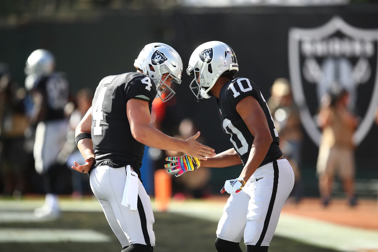 Derek Carr hará todo por evitar que Raiders tenga la primera selección del draft