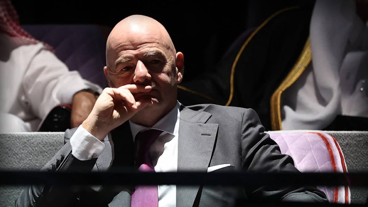 FIFA envía un millón de dólares y ayuda humanitaria a Ucrania