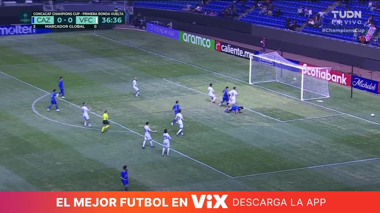 ¡Luca Romero la manda guardar en el arco del Vancouver! El primero de la Máquina