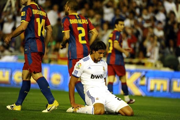 En la mitad del campo, se paraba demasiado la fluidez del juego.