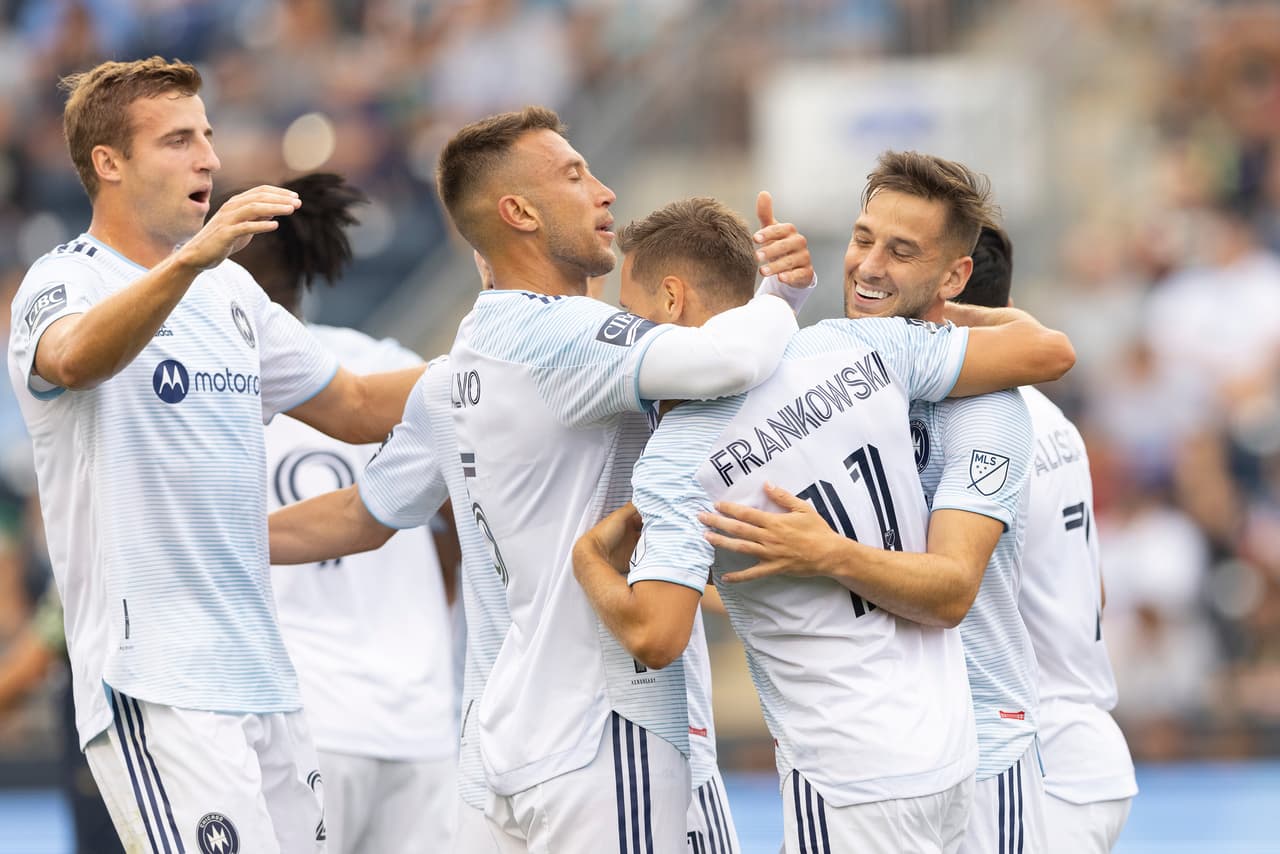 Con un hombre menos, Chicago Fire celebró un 1-1 a domicilio ante Philadelphia Union.
<br>