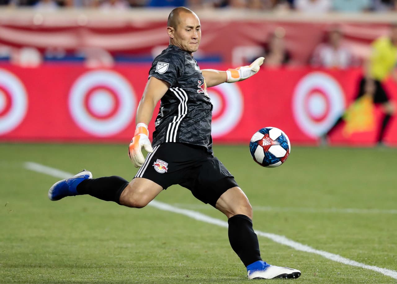 Con 7 atajadas en el partido del viernes ante Chicago Fire, Luis Robles consolidó la victoria 3-1 de New York Red Bulls.