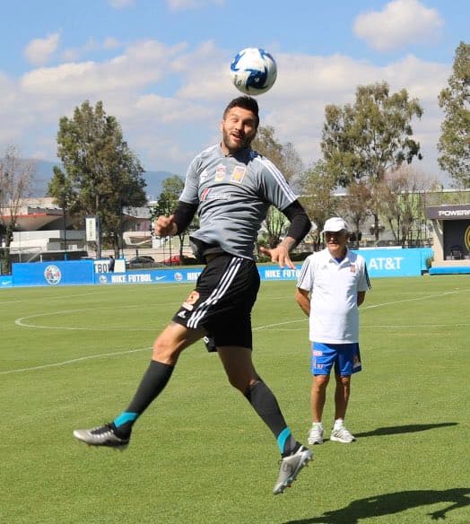 Los de la UANL entrenando en las instalaciones de Coapa.