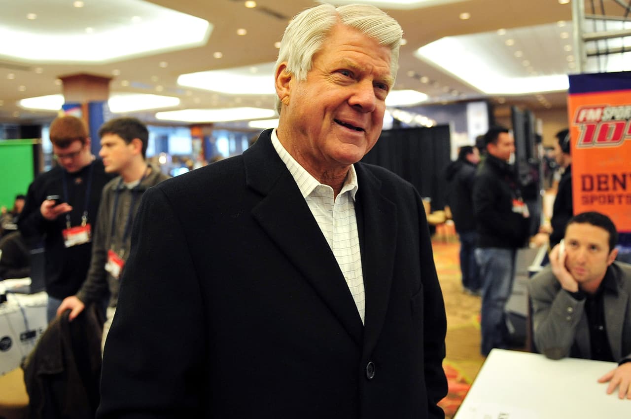 Jimmy Johnson a Chip Kelly: Encuentra a alguien que puedas confiar en él