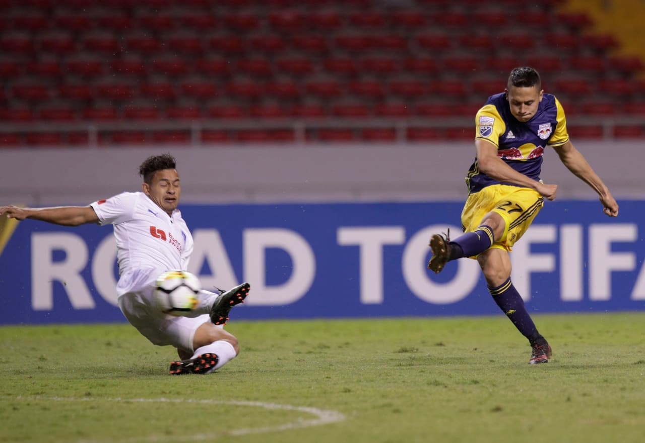 El visitante norteamericano comenzó con mayor dominio en el Estadio Nacional de Costa Rica.