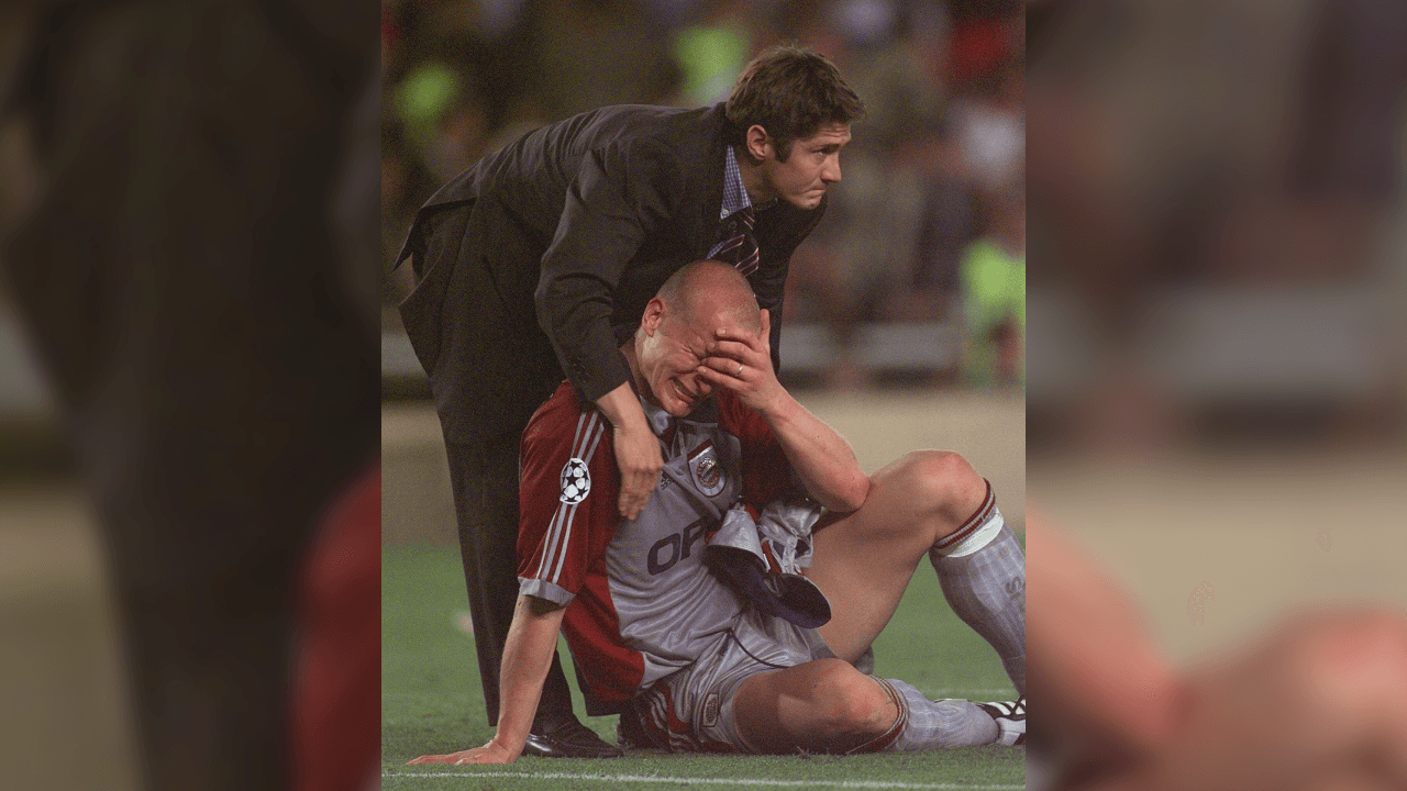 <b>Dolorosa derrota</b>
<br>Siempre duele perder, pero la forma en cómo se le escapó de las manos la Final al Bayer Múnich, es memorable y se recordará por siempre.