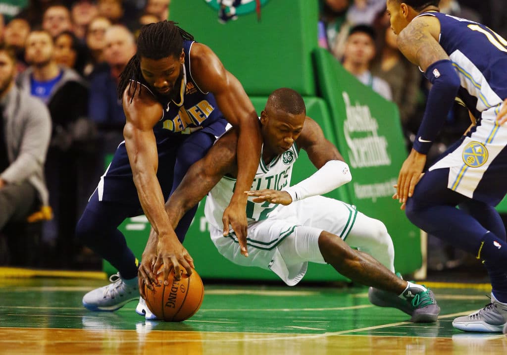 A Faried le fueron halladas un poco más de dos onzas de mariguana. El jugador de 28 años fue llevado a los cuarteles de la policía y se informó que salió libre tras pagar una fianza de 500 dólares.
<br>