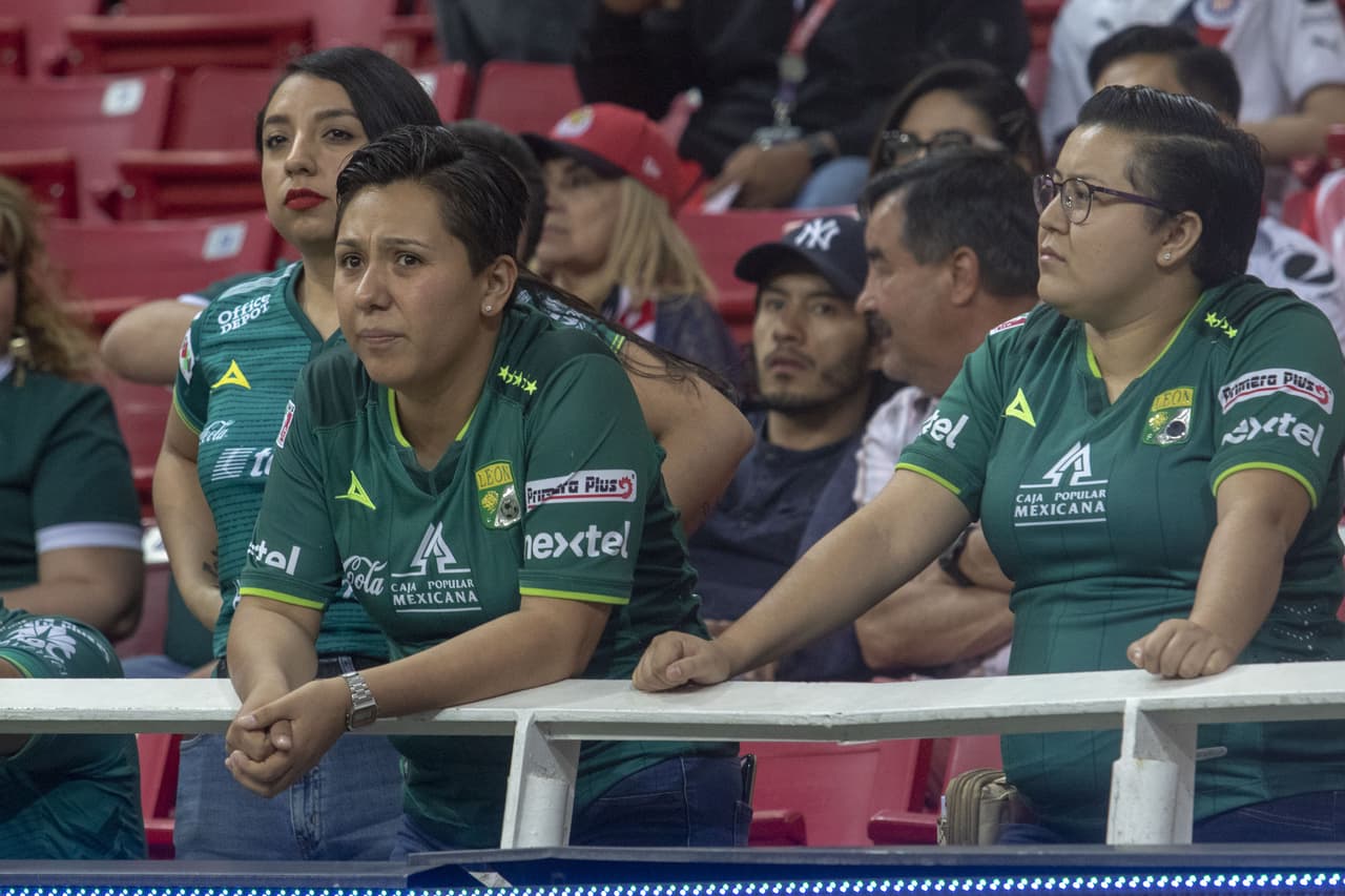 Los colores de Chivas de Guadalara y de León encontraron la alegría de los hinchas como su mejor lugar para vivir la fiesta de la Jornada 16 del Clausura 2019.