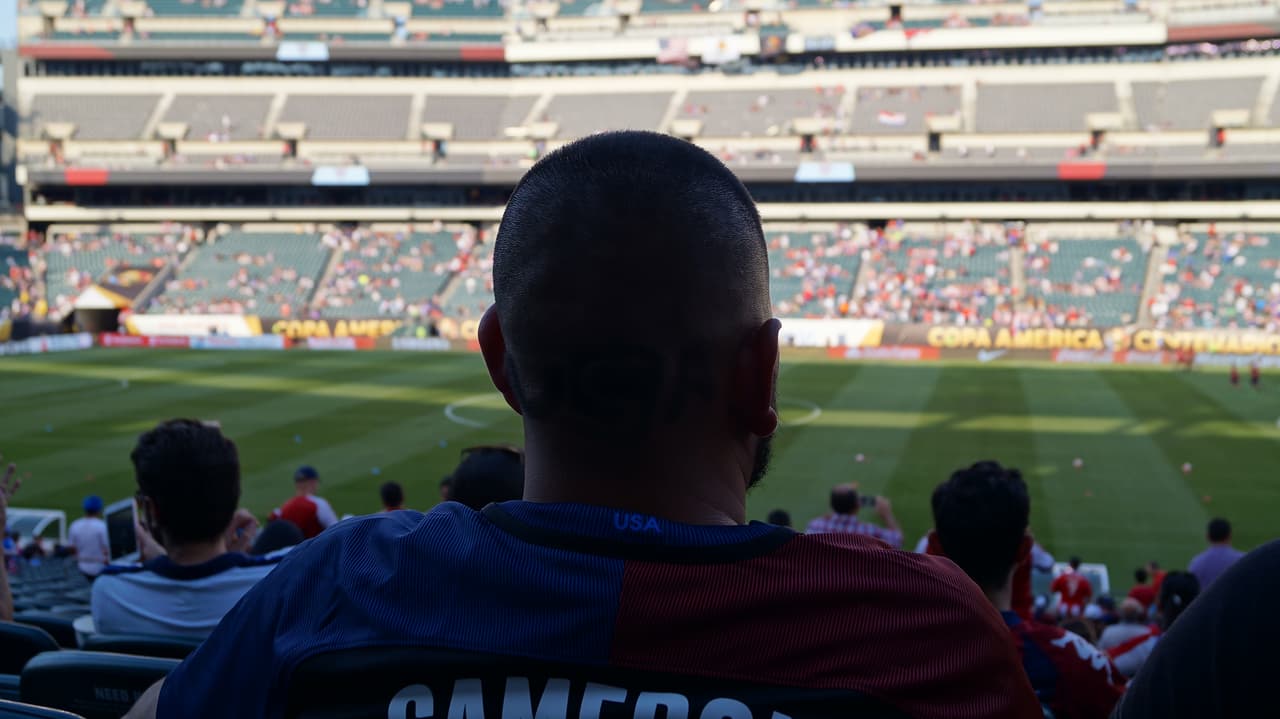 Los fanáticos de Estados Unidos y Paraguay se hicieron sentir en el Lincoln Financial Field de Filadelfia.