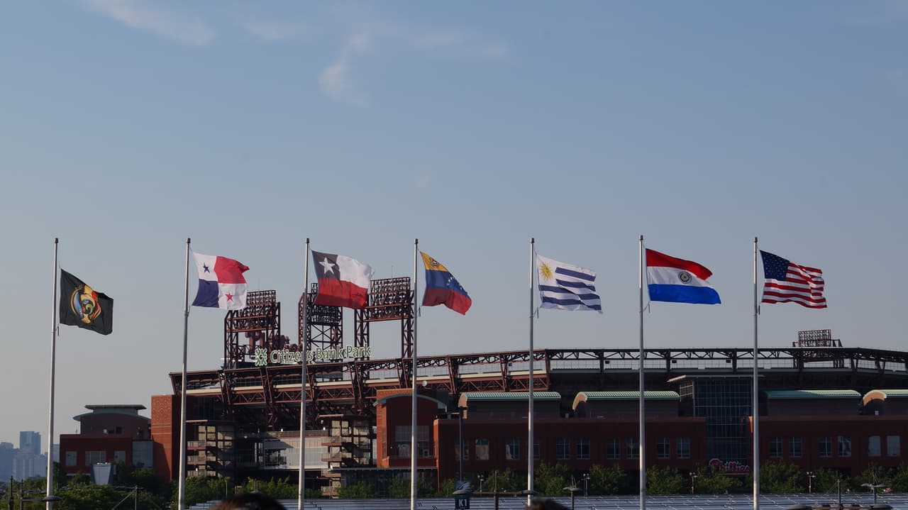 Los fanáticos de Estados Unidos y Paraguay se hicieron sentir en el Lincoln Financial Field de Filadelfia.