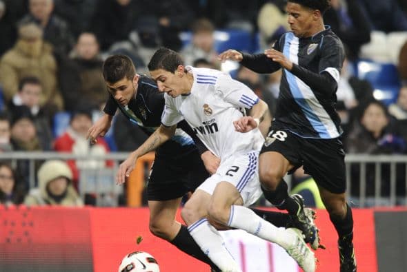 Los blancos arrancaron con todo en busca de un triunfo que le permita seguir pensando en el título de Liga.