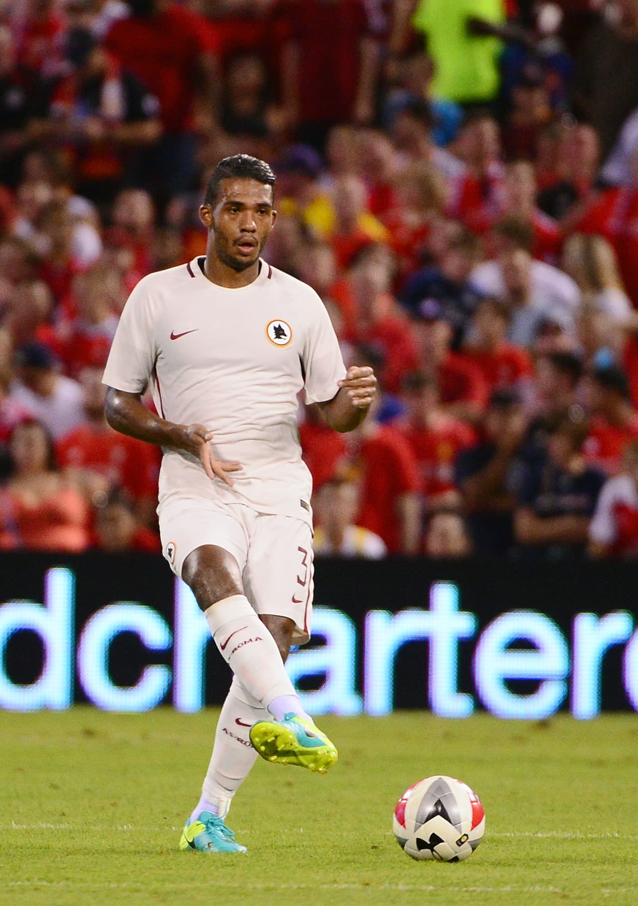 Hablando del Inter, uno que llegó a la Roma hace 18 meses fue el zaguero brasileño Juan Jesús, quien jugó con su país la final olímpica de Londres 2012.