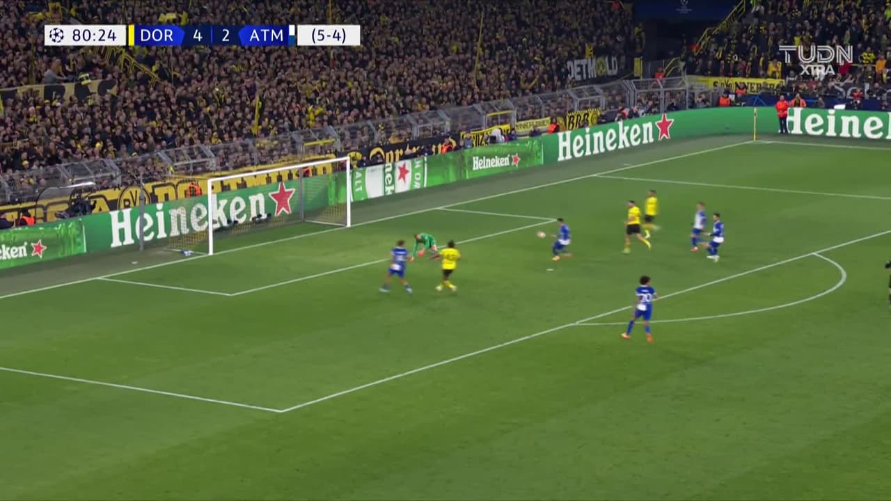 ¡TIRO ATAJADO! disparo por Niclas Füllkrug.