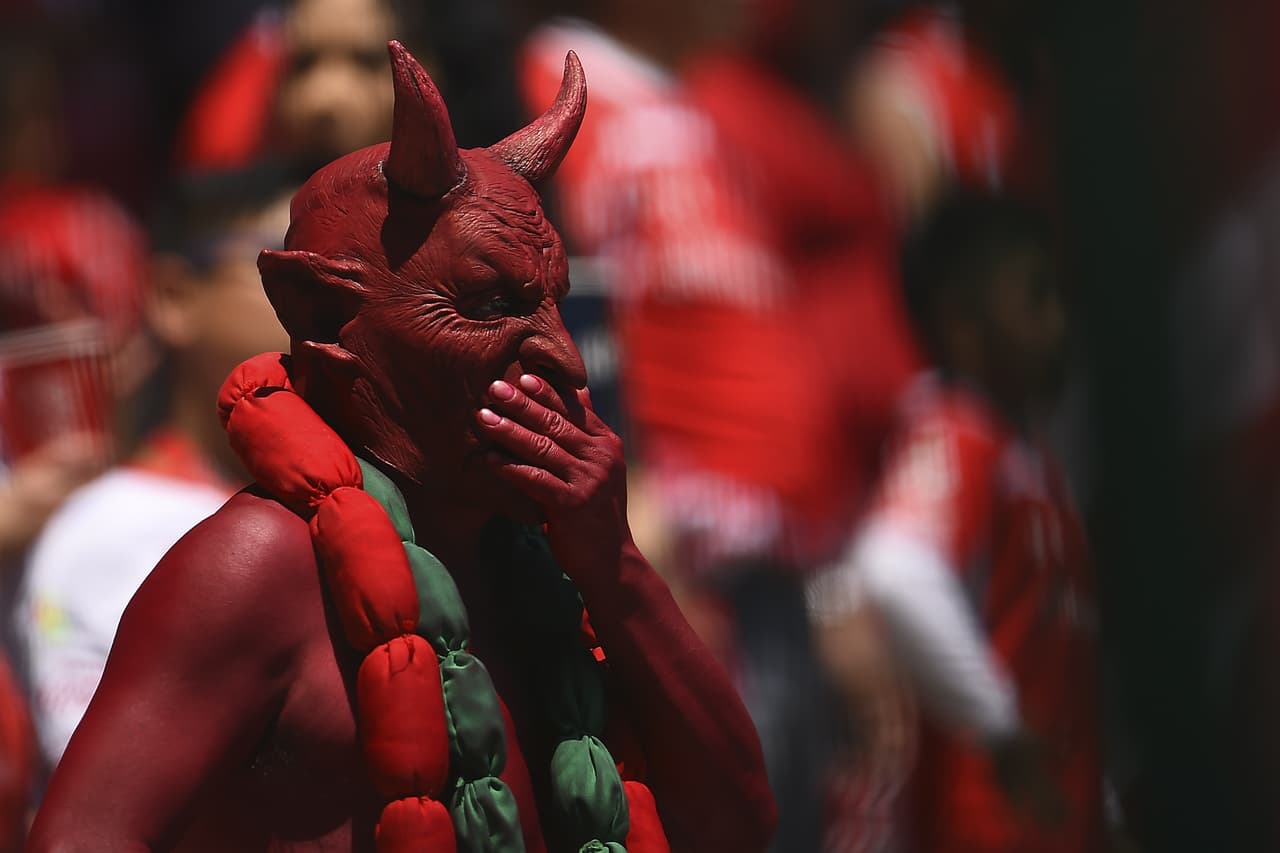 La fiesta para el segundo tiempo fue para los fanáticos locales, que disfrutaron de un vendaval de goles.