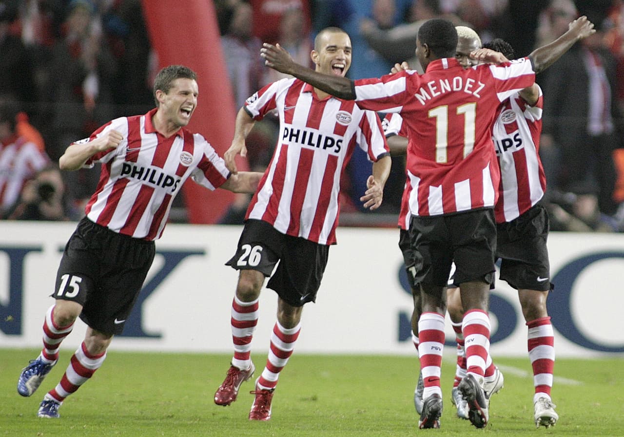 Otro brasilero que también anotó varios goles en el Philips Stadion fue Diego Tardelli, un trotamundos del balompié.
