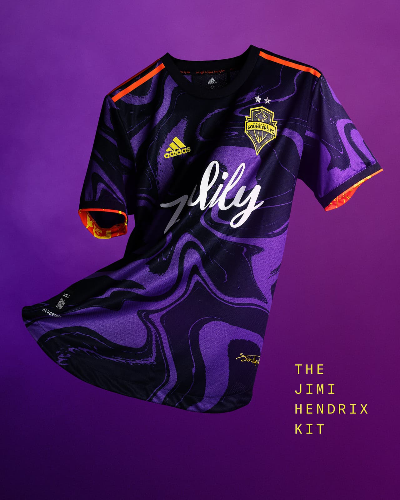 En color púrpura, con detalles en amarilla y naranja y toques psicodélicos, la camisa es un rotundo éxito en toda la liga.