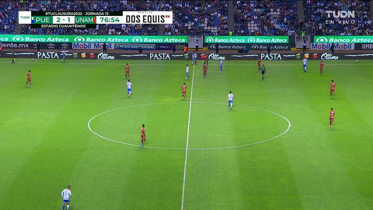 ¡TIRO ATAJADO! disparo por Maximiliano Araujo.