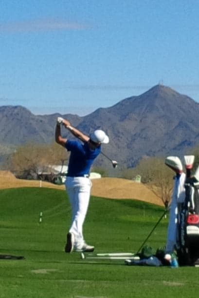 Con unas 75 mil personas y la presencia de muchos jugadores latinoamericanos arrancó el famoso Phoenix Open, batiendo récord de asistencia.