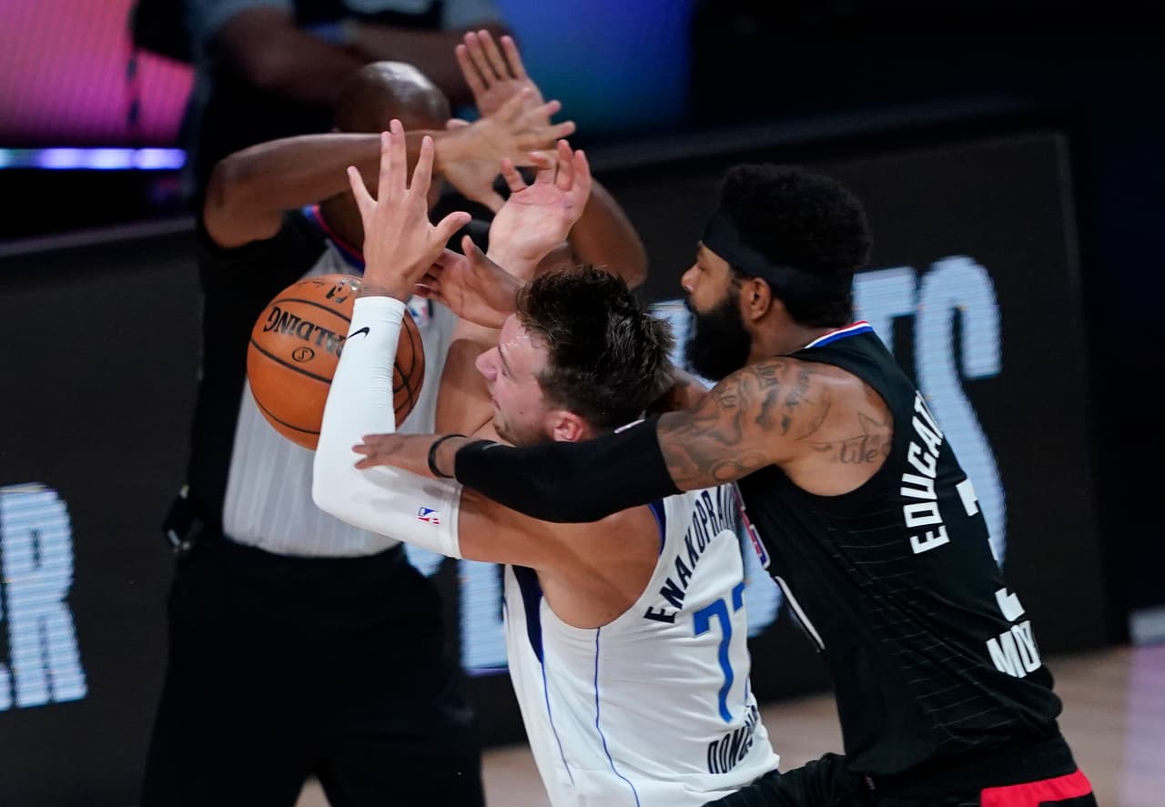 Luka Doncic y sus Dallas Mavericks caen 111-97 frente a los Clippers y se despiden de los Playoffs.