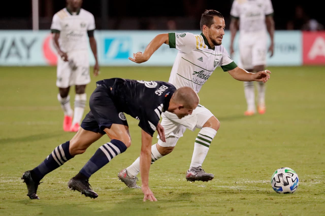 New York City FC 1-3 Portland Timbers | Jesús Medina abrió el marcador para los locales por la vía penal. Sebastián Blanco (43’) hizo el empate antes de concluir la primera mitad. Diego Valeri (65’) dio la vuelta al marcador y Andy Polo (76’) selló el triunfo.