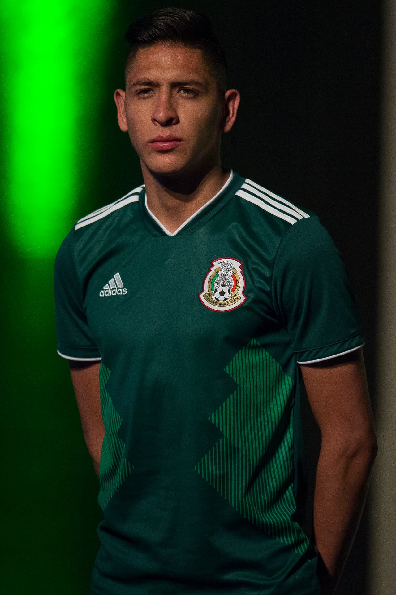 Oribe Perlta, Orbelín Pineda, Jesús Moilina, Edson Álvarez y Rodolfo Cota fueron algunos jugadores que presentaron la nueva casaca de cara a la justa mundialista.