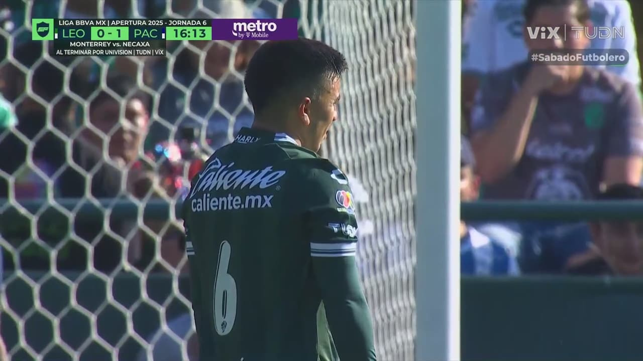 ¡Se la perdió! El 'Plátano' Alvarado falló la jugada del empate para León