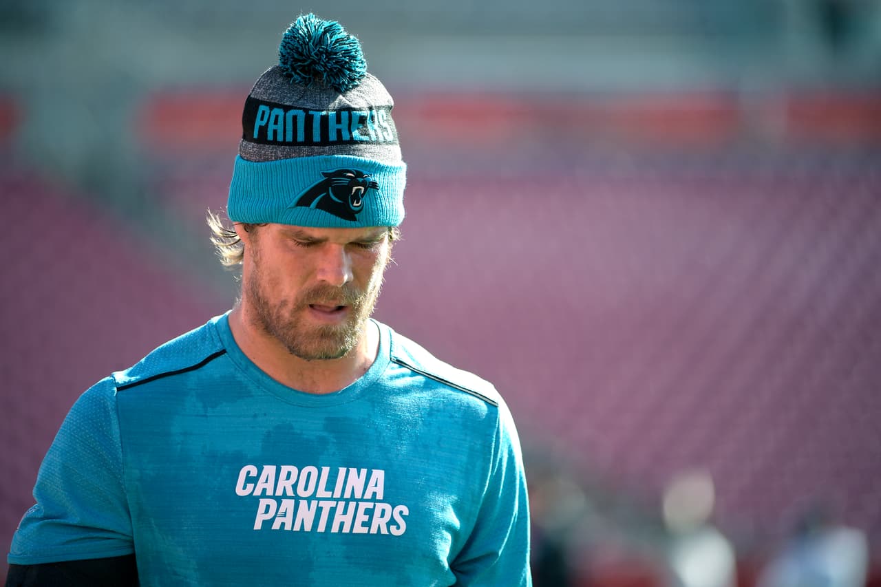 Carolina Panthers tight end Greg Olsen warms up before an NFL football game against the Tampa Bay Buccaneers in Tampa, Fla., Sunday, Jan. 1, 2017. (AP Photo/Phelan M. Ebenhack)