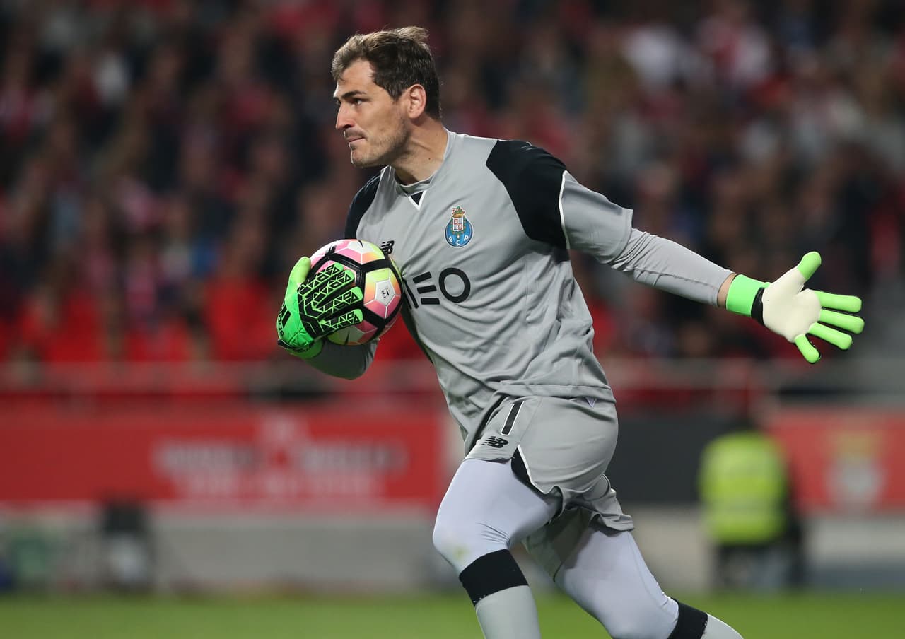 Iker Casillas seguirá una temporada más en el Porto