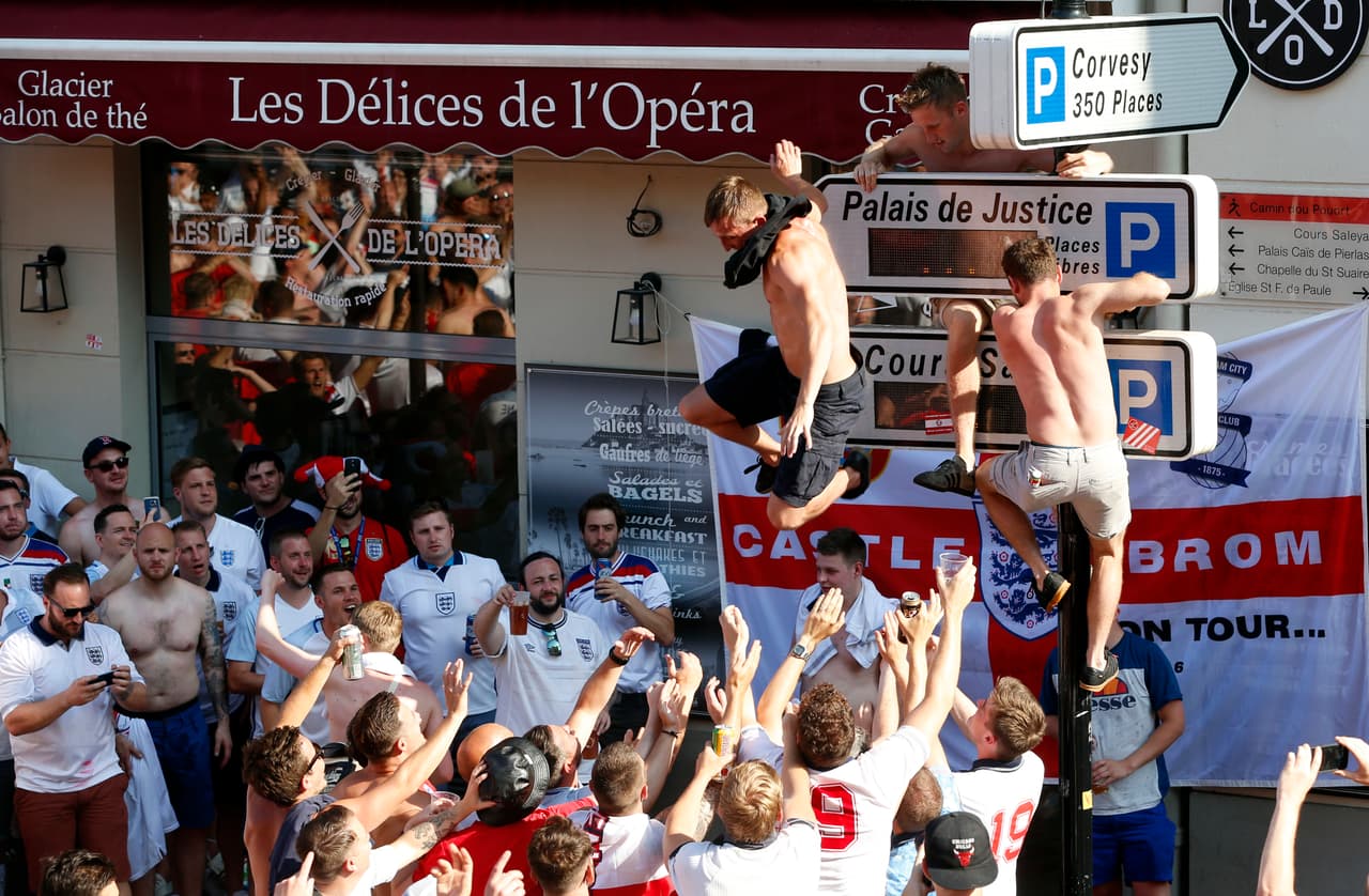 En la última fase de octavos de final, los fanáticos demostraron la pasión a sus colores entre cánticos, porras, gritos, desesperación y euforia.